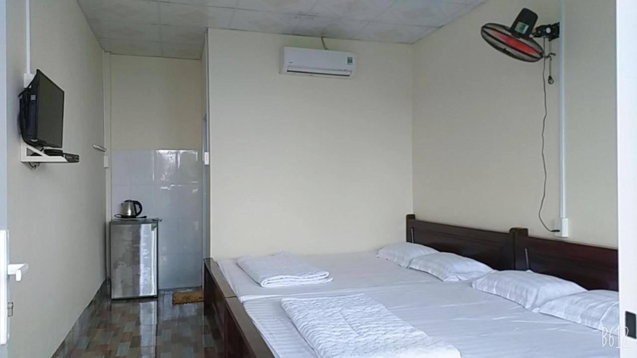 ホテル Nhà Nghỉ NgọC PhuọNg Hon Son Lai Son 部屋 写真
